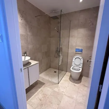 City Center 2bed Luxury Flat לרנקה