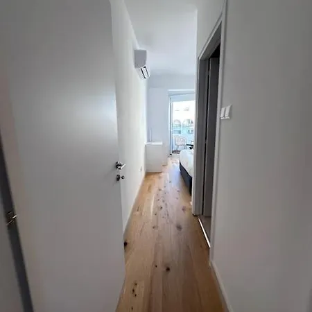 City Center 2bed Luxury Flat לרנקה